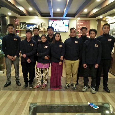 Hotel The Coast Pokhara Bagian luar foto